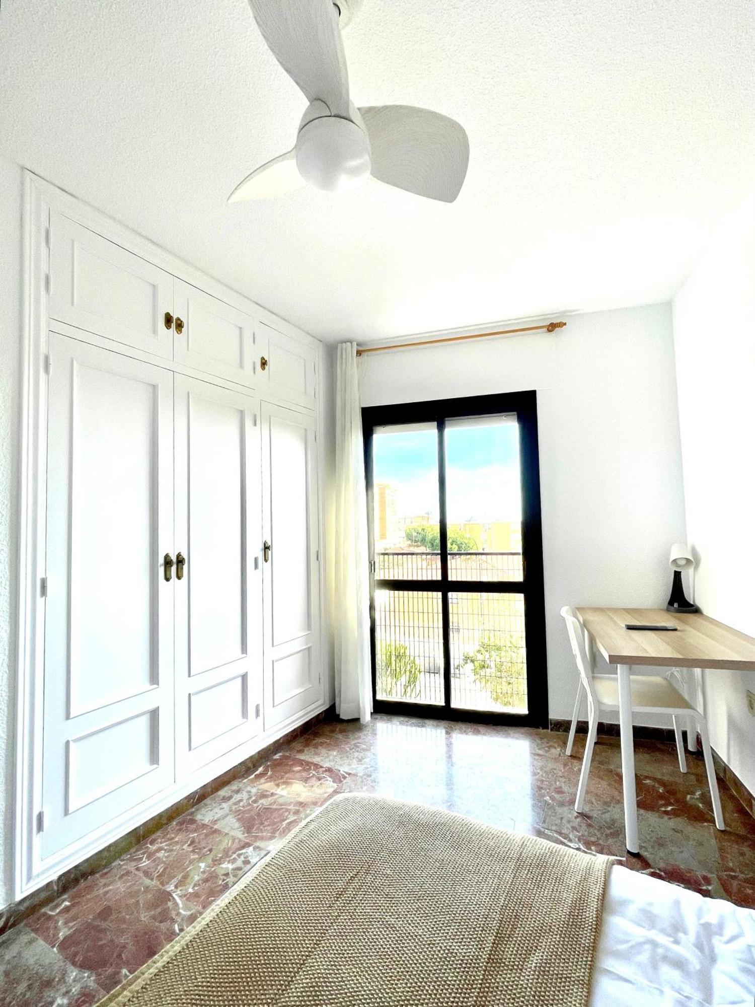 Apartment Beautiful & Sunny Málaga